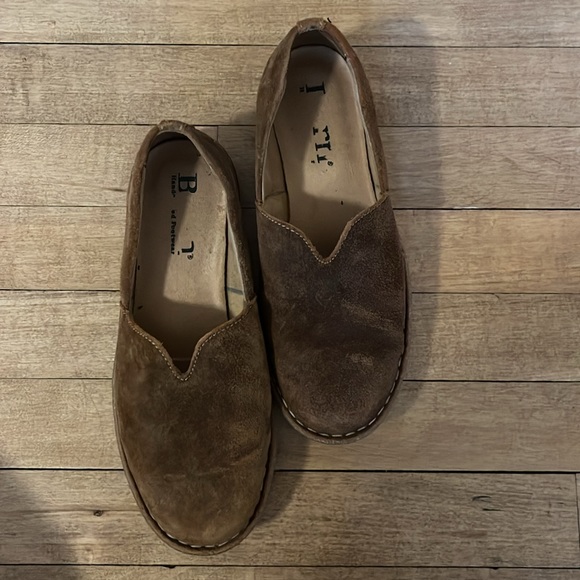 Born Suede Shoes, 7.5 - Picture 2 of 5